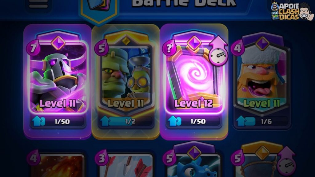 Espelho Evoluído equipado em um deck do Clash Royale